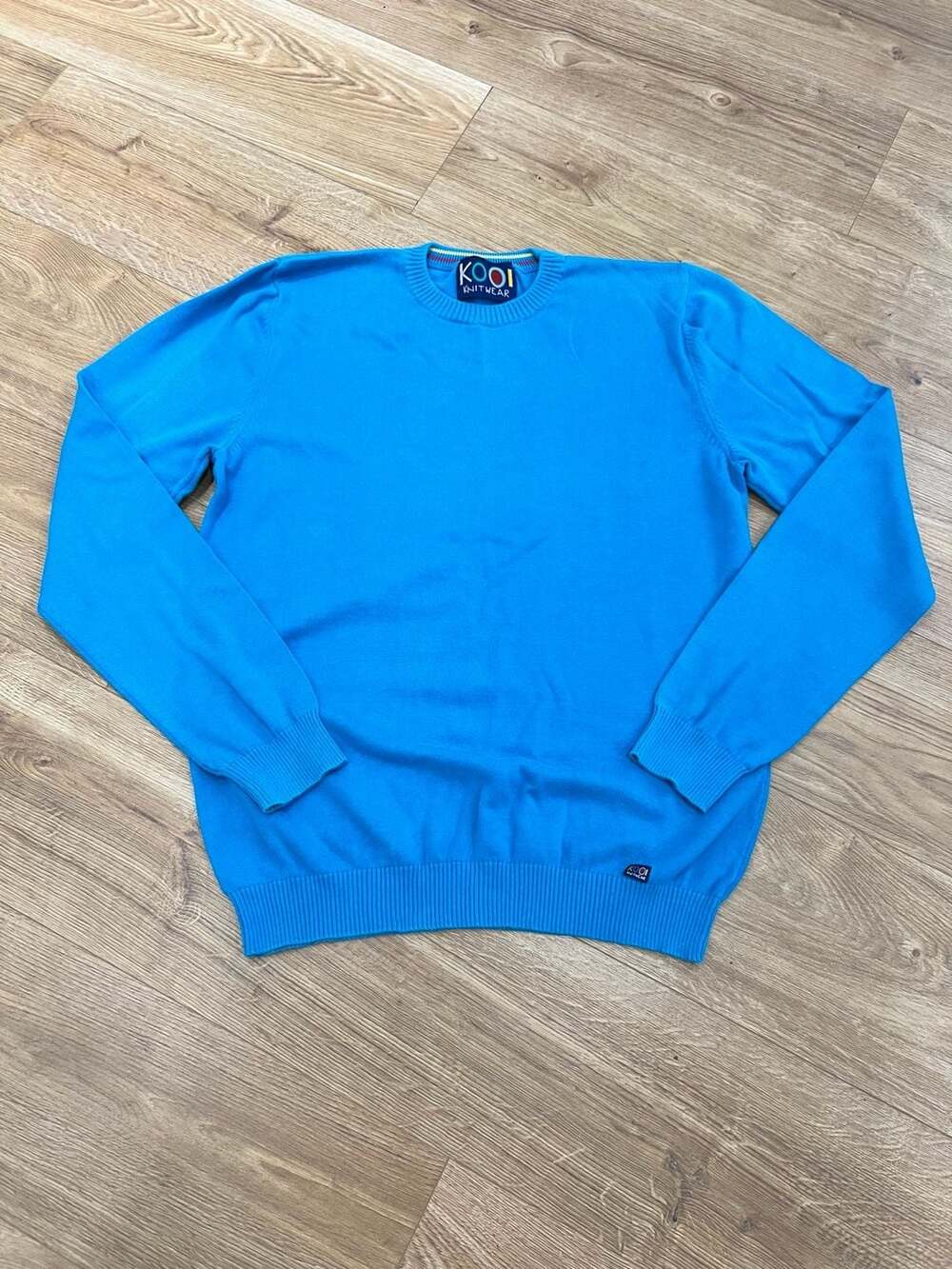 Vintage 90s Kooi Knitwear Men's Bright Blue Crewneck Knit Sweater